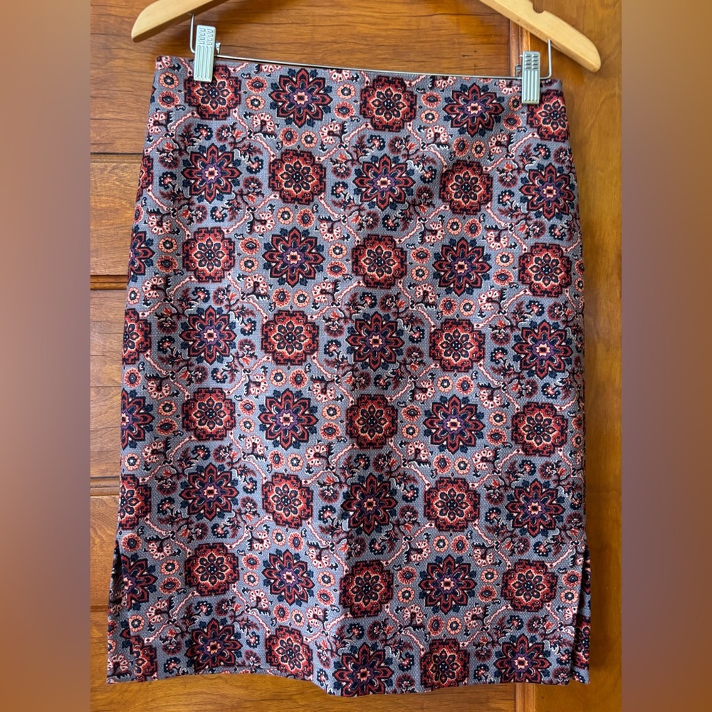 LOFT Geometric Floral Pencil Skirt
